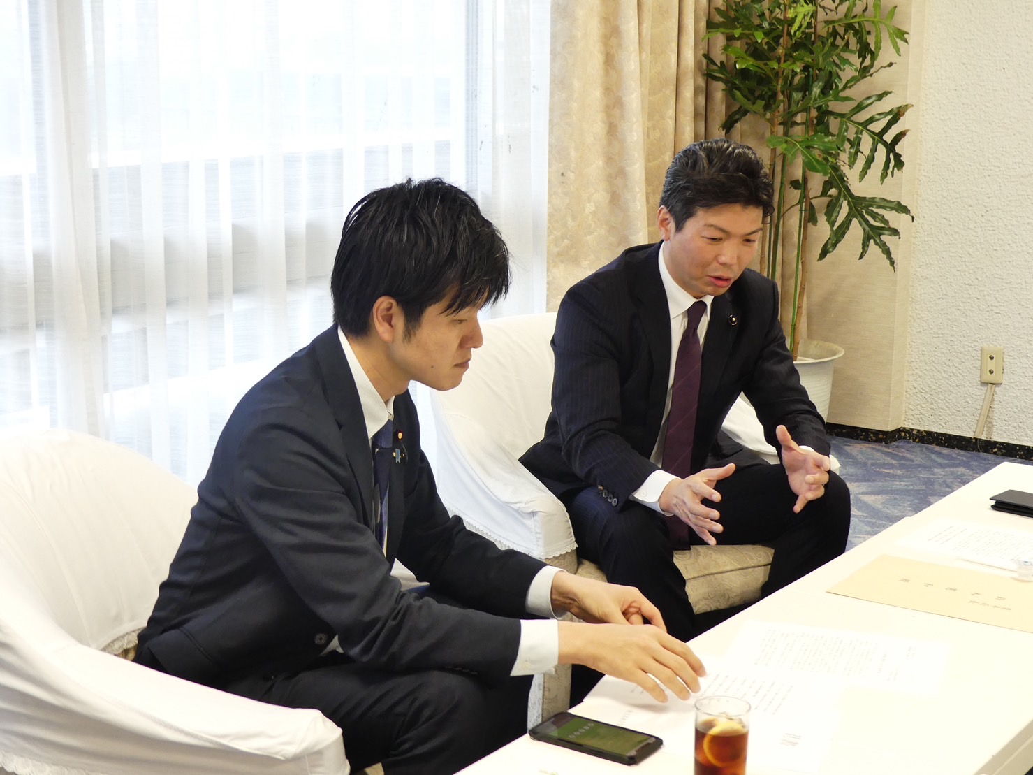 鈴木憲和 党本部青年局長へ要望 « 自民党愛知県連青年局 公式ホームページ